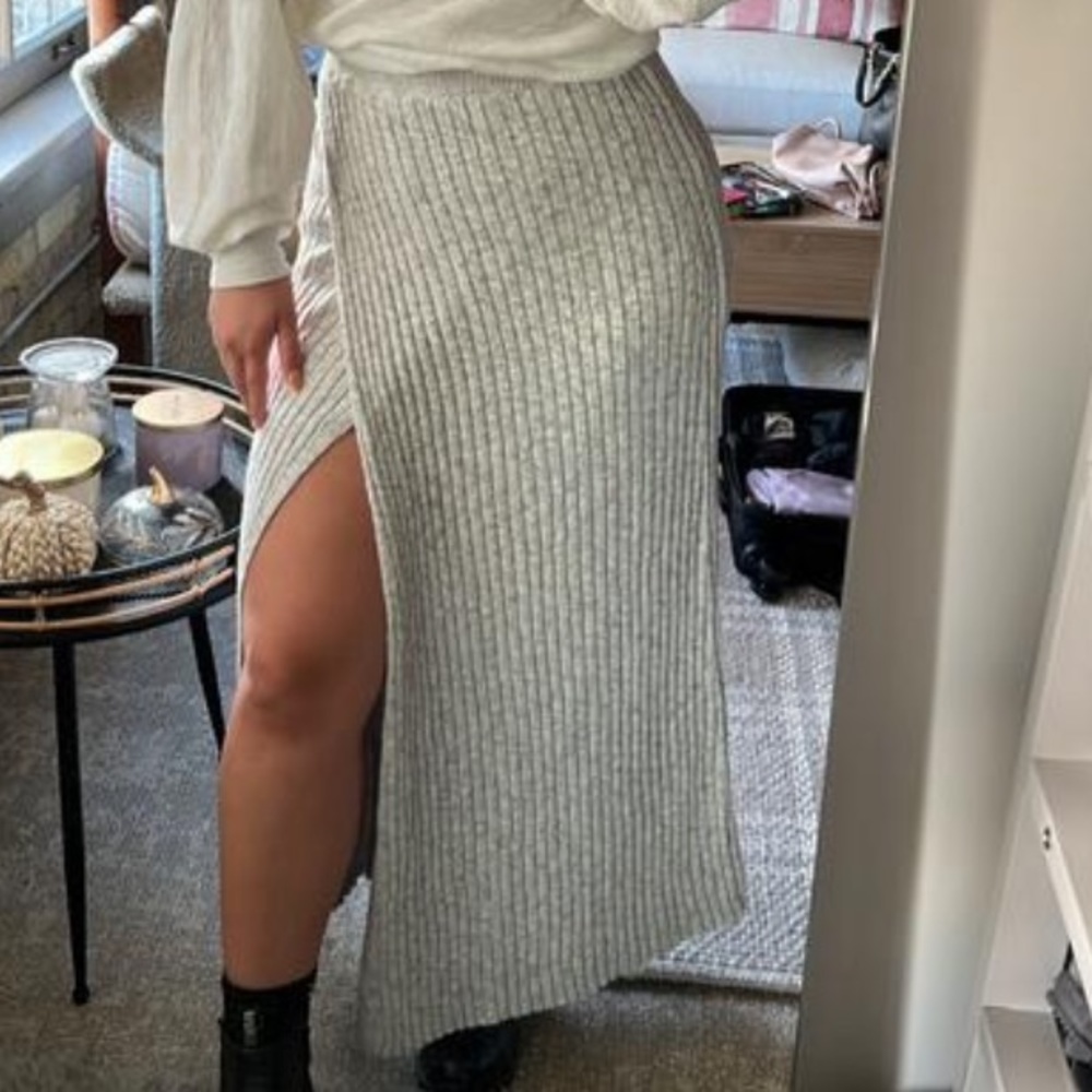 Better Days Midi Skirt XS Gray - Picture 4 of 7